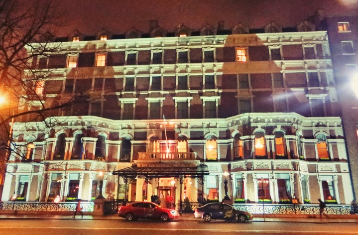 http://www.thelifeofstuff.com/wp-content/uploads/2014/04/The-Shelbourne-Hotel-Dublin-2.jpg