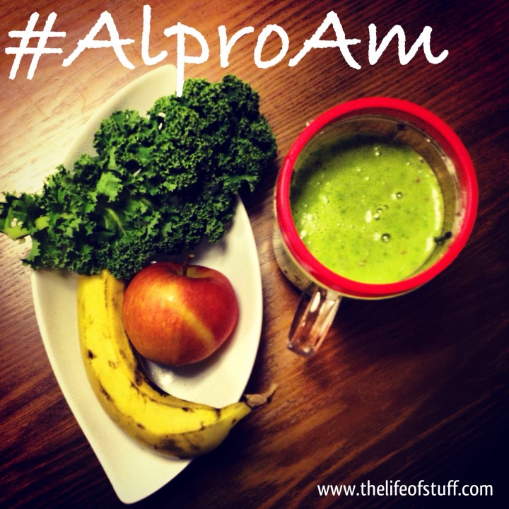 AlproAm Friday Smoothie - Kale, Apple, Banana and Alpro Almond Unsweetened 