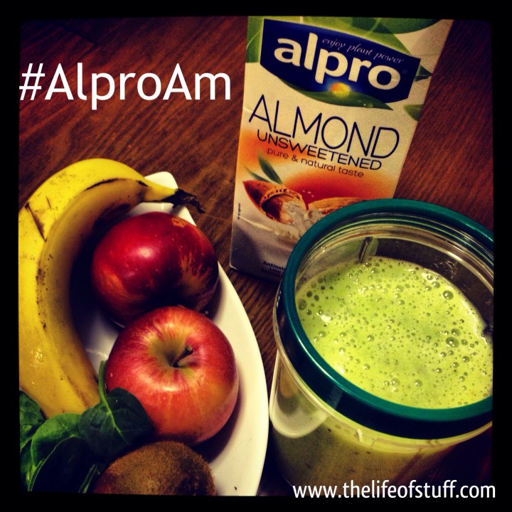 AlproAm Thursday Smoothie - Apple, Banana, Kiwi, Spinach and Alpro Almond Unsweetened