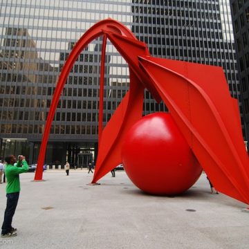 RedBall Chicago - Calder's Flamingo in Chicago's Federal Plaza