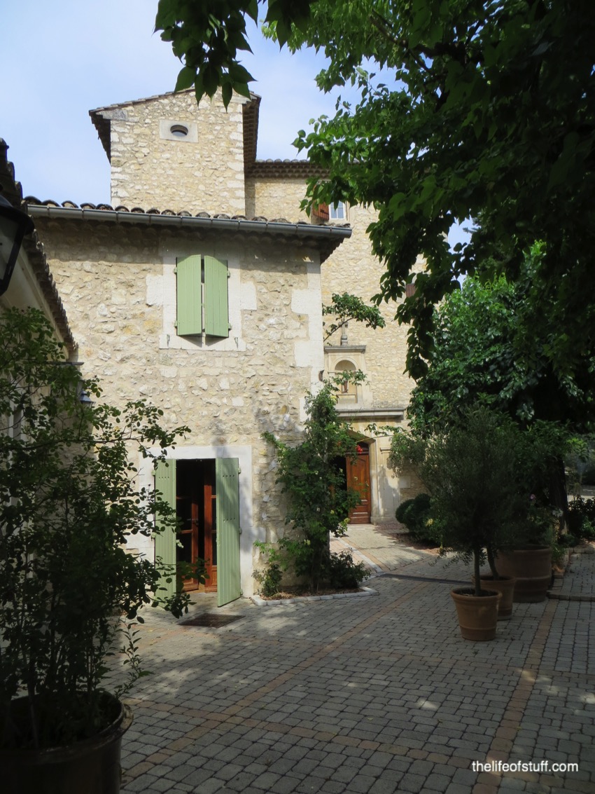 Auberge de Noves, Domaine du Devès, Provence, France