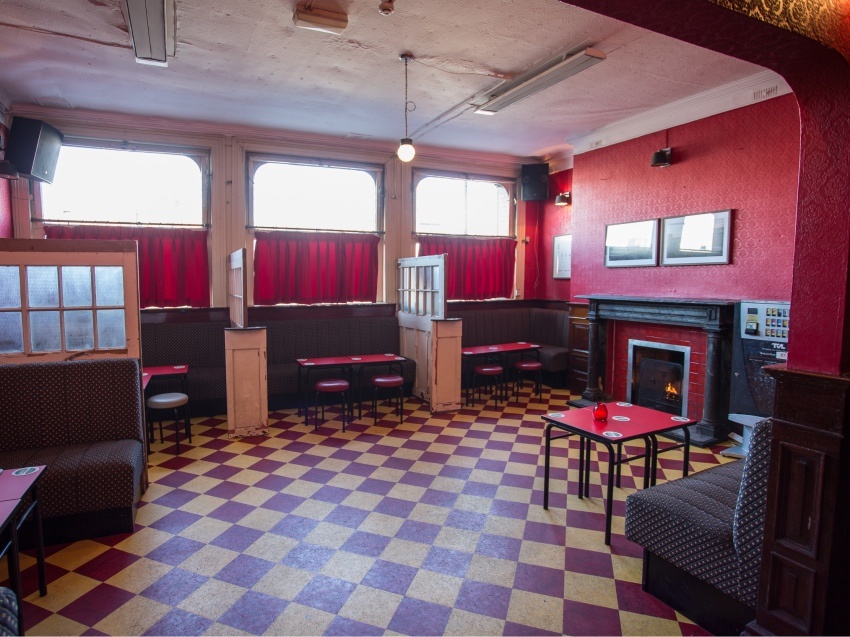 9 Dublin City Pubs with Open Fires You'll Want to Visit this Winter