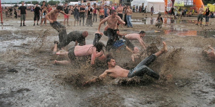 What to Wear to a Music Festival in Ireland - Rainy Weather