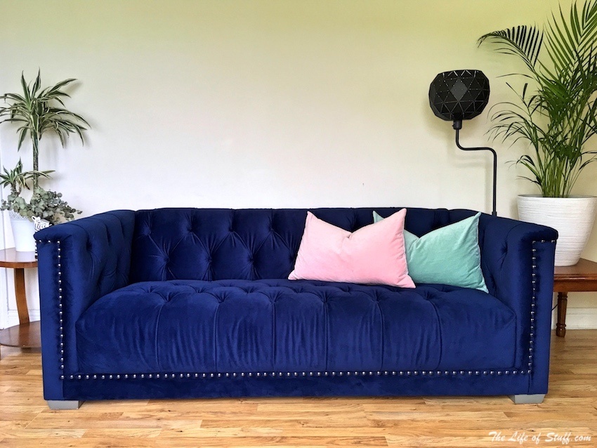 Homestyle - How to Style a Sofa with Cushions & Throws - Style 19