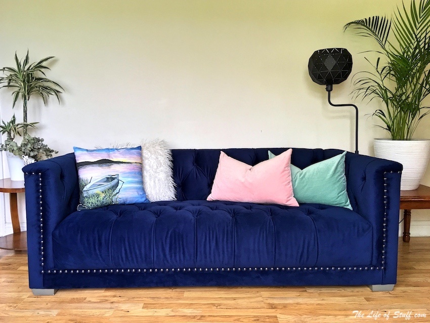 Homestyle - How to Style a Sofa with Cushions & Throws - Style 22