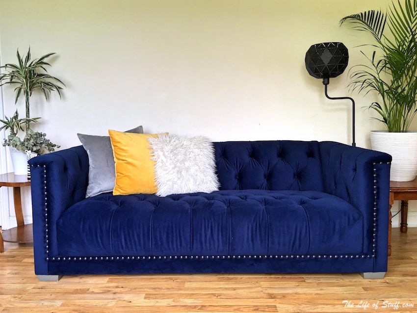 Homestyle - How to Style a Sofa with Cushions & Throws - Style 7