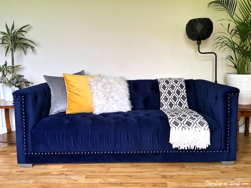 Homestyle - How to Style a Sofa with Cushions & Throws - Style 8