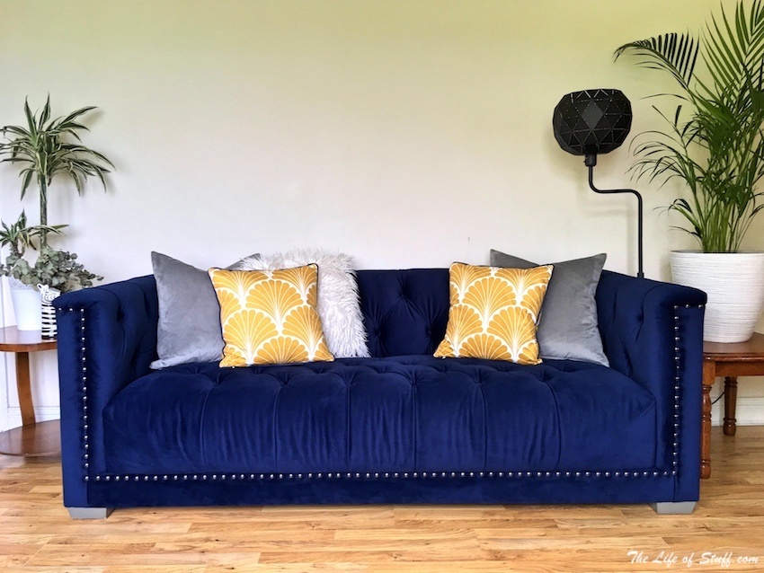 Homestyle - How to Style a Sofa with Cushions & Throws - Style 9