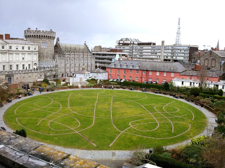 The Blooming Best - Five Gorgeous Gardens to Walk in Dublin City - Dublin Castle Gardens Just Before Dusk