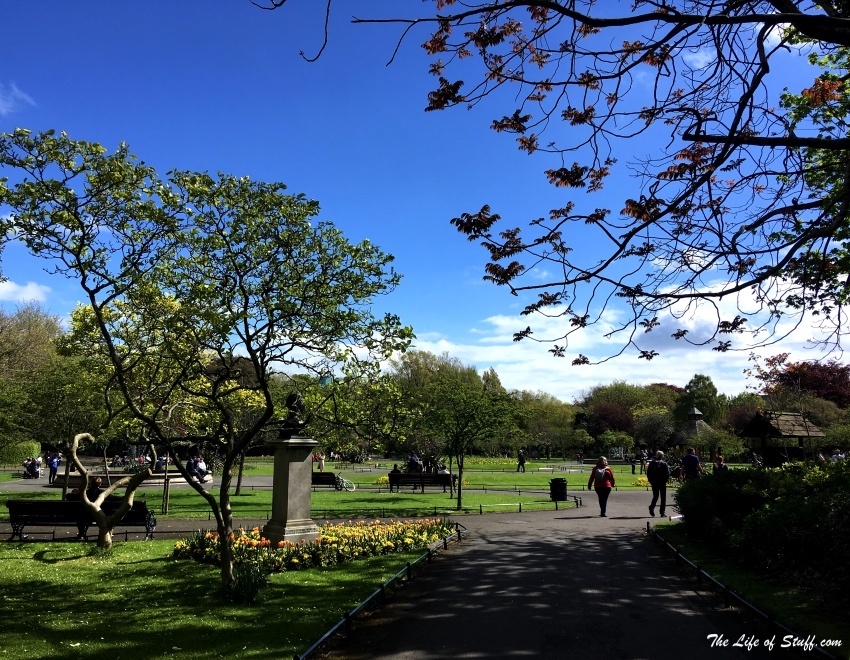 The Blooming Best - Five Gorgeous Gardens to Walk in Dublin City - St Stephen's Green Park