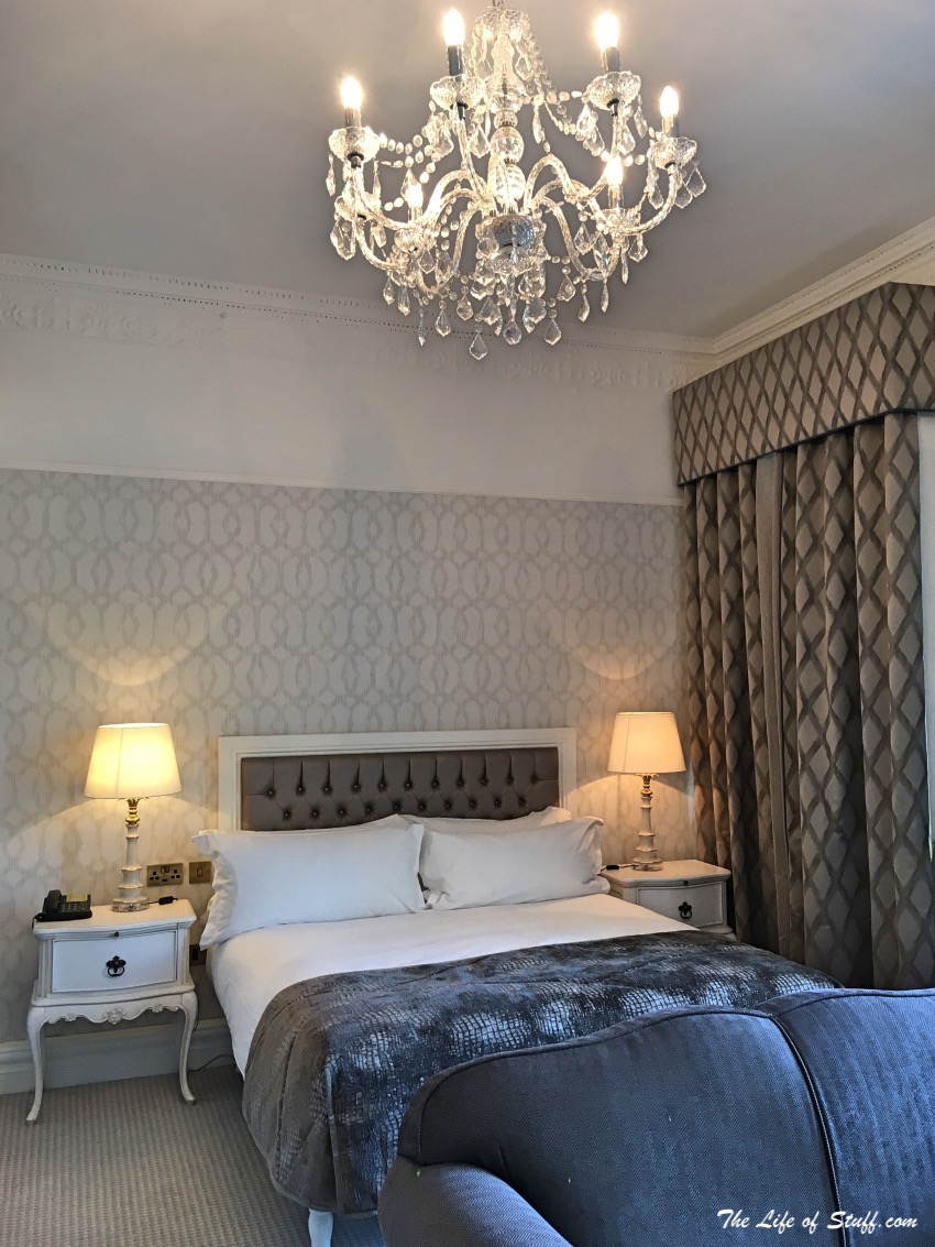 A Luxury Night Away at Stauntons on the Green, Dublin 2 - Lights on Bedroom