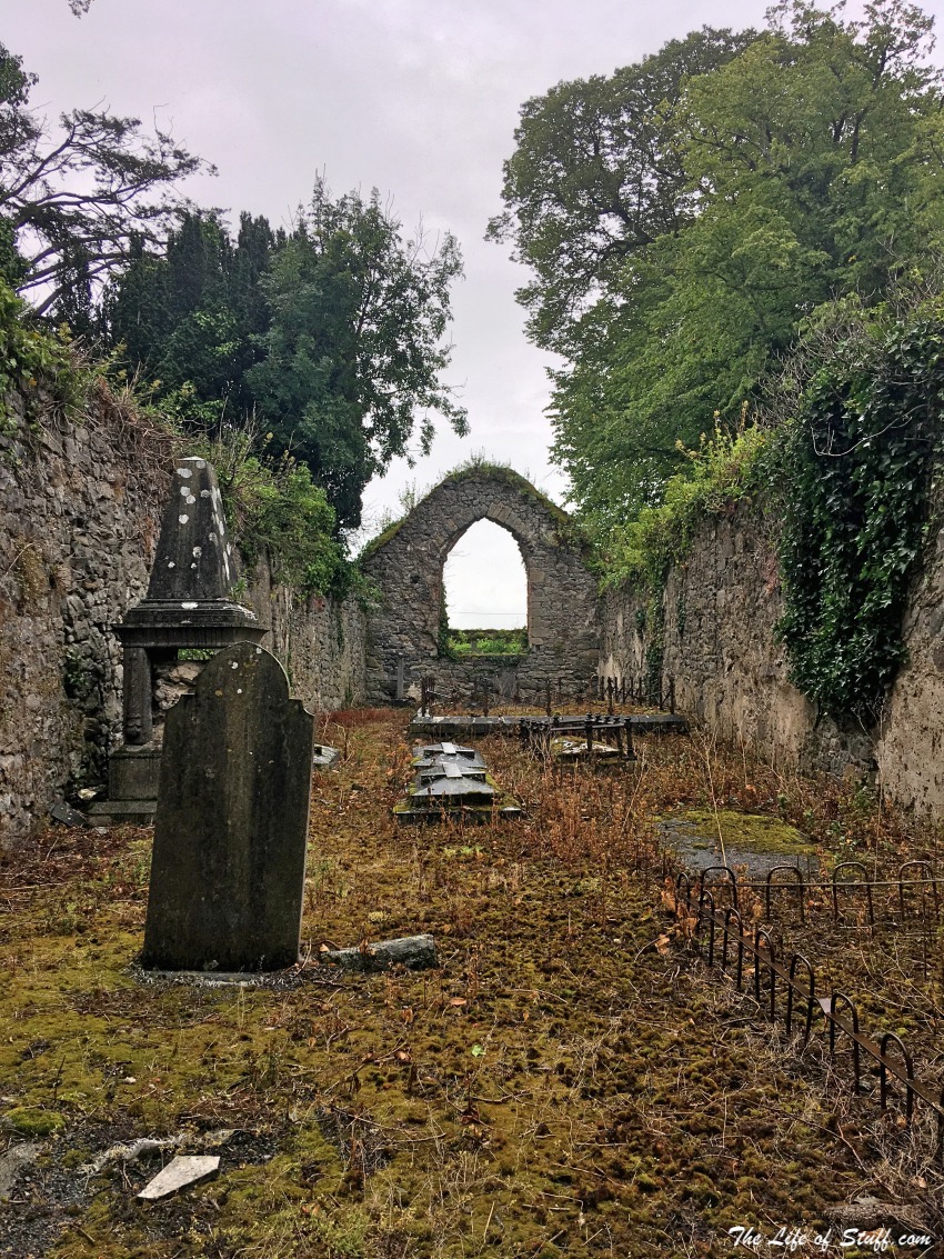 Exploring Kellys Priory in Co. Kilkenny, Ireland - Inside St Kiernan's Church