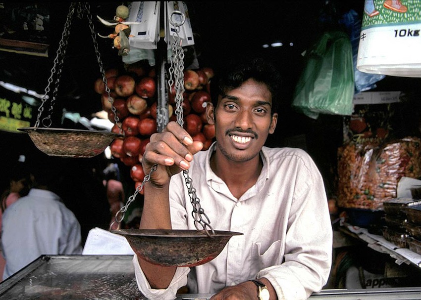 4 of the Best Asian Cities to Visit for First-Time Travellers - Sri Lankan Shopkeeper