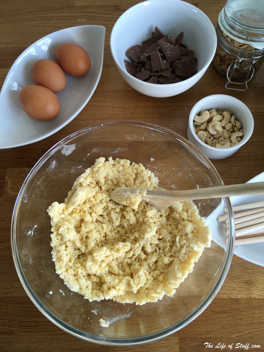 Baking with Kids - Super Simple Cake Pops Recipe - add sugar - crumbed texture