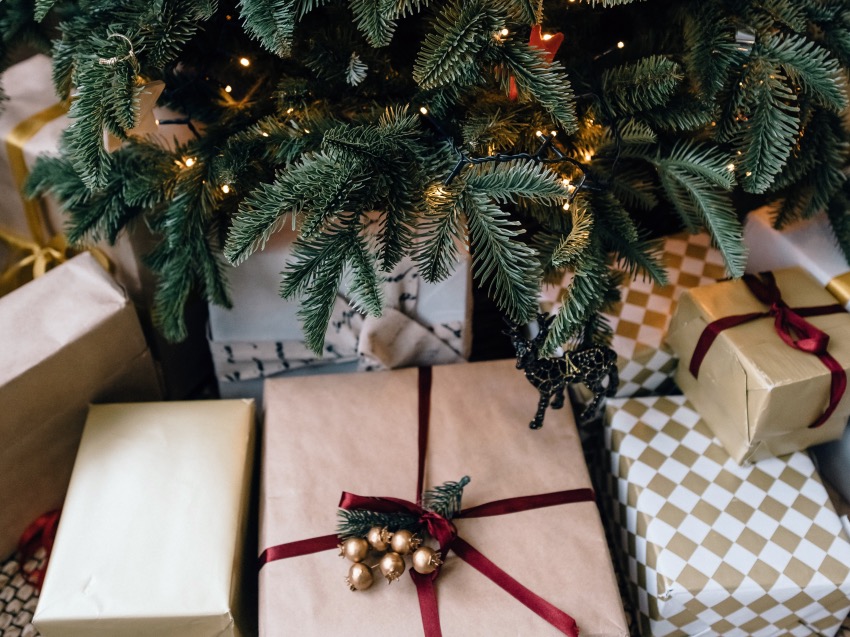 How To Make The Most Of A Covid Christmas This Year - The Life of Stuff