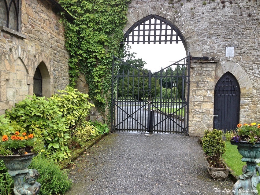 Kinnitty Castle Garden Courtyard