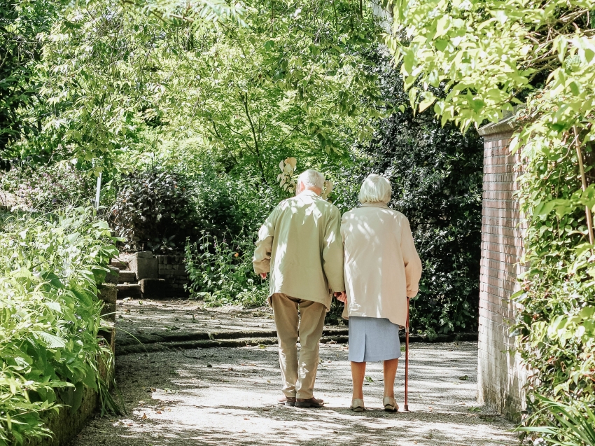 5 Top Tips for A Post-COVID Holiday with Elderly Parents - The Life of Stuff