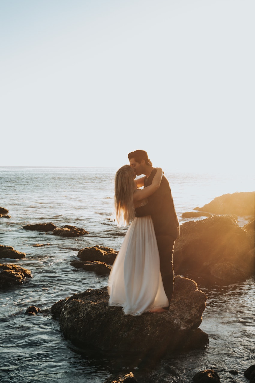 Getting Married? 3 Important Wedding Planning Basics - Couple by the Sea