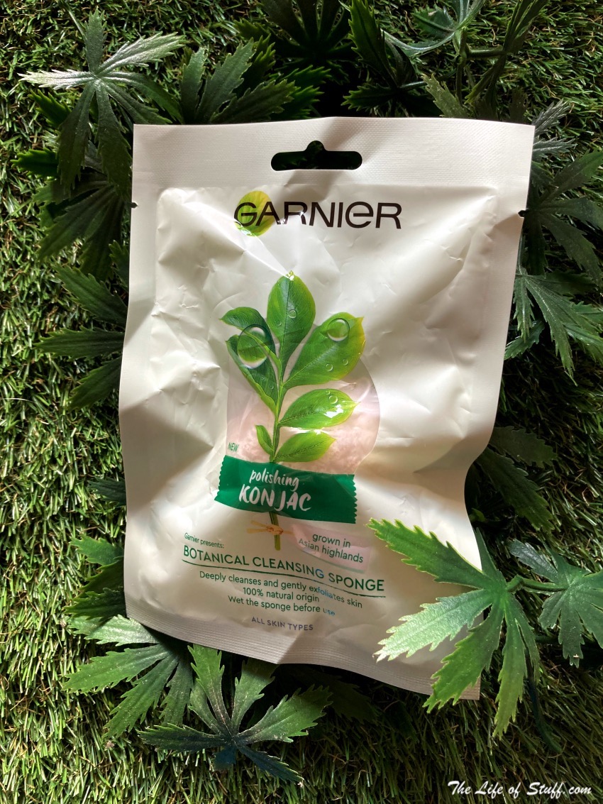 Garnier Green Beauty - 9 Nourishing Eco and Organic Products - Garnier Polishing Konjac - Botanical Cleansing Sponge