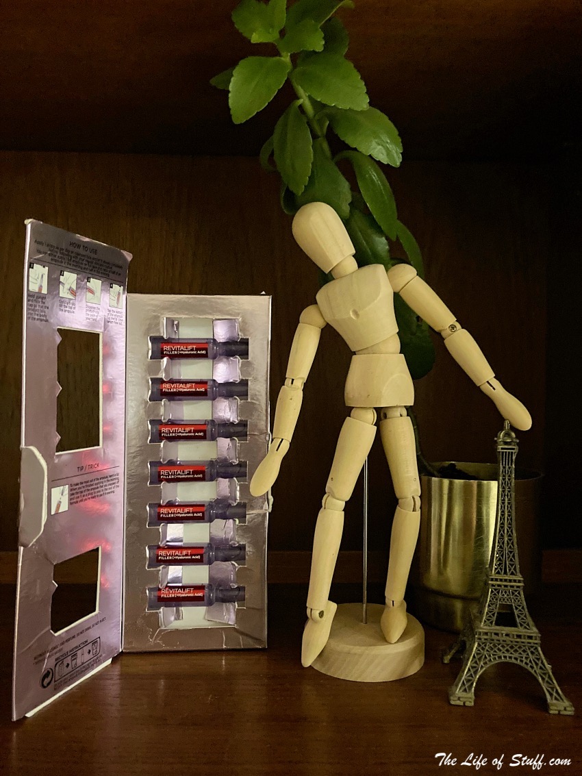 L'Oréal Paris Revitalift Filler + Hyaluronic Acid - 7 Day Cure Replumping Ampoules Feature