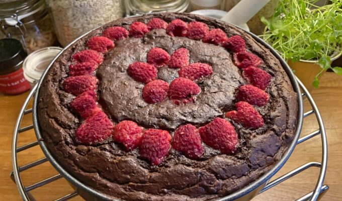 The Fast 800 Chocolate Kidney Bean Cake - Simple & Tasty - The Life of Stuff