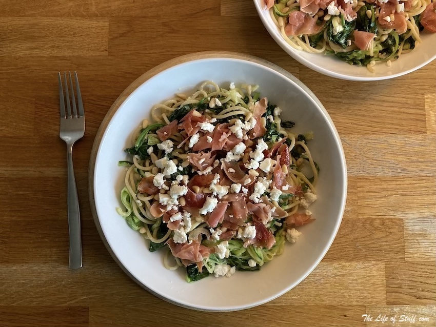 Courgetti Spaghetti with Pine Nuts, Spinach and Feta Recipe - The Life of Stuff