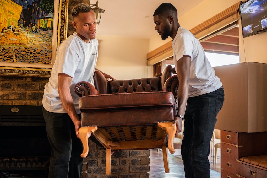 8 Top Tips on How to Ensure a Stress-Free Move - Moving Furniture
