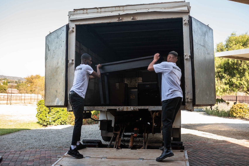 8 Top Tips on How to Ensure a Stress-Free Move - Moving Vehicles