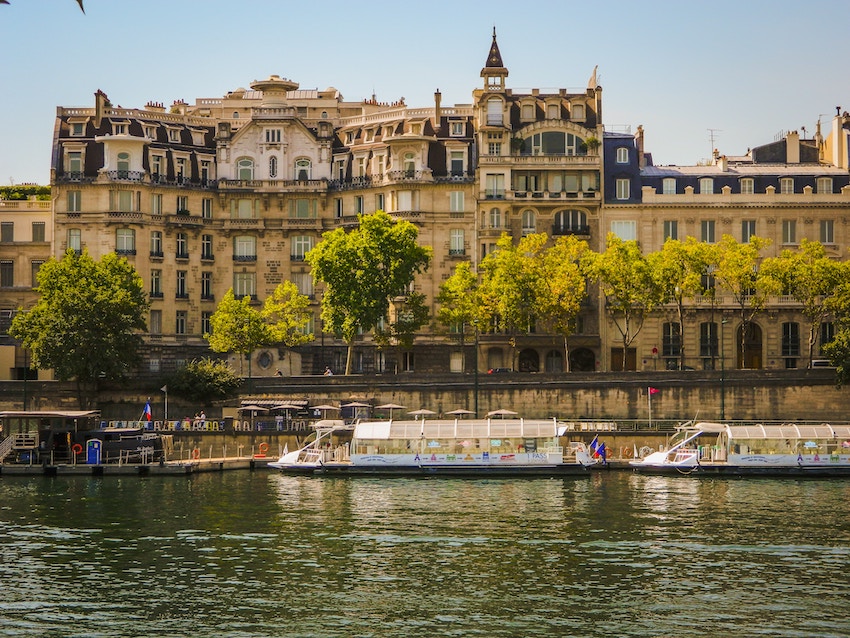 MyParisPass Top 10 Paris Attraction Travel Guide - The Seine River Cruise