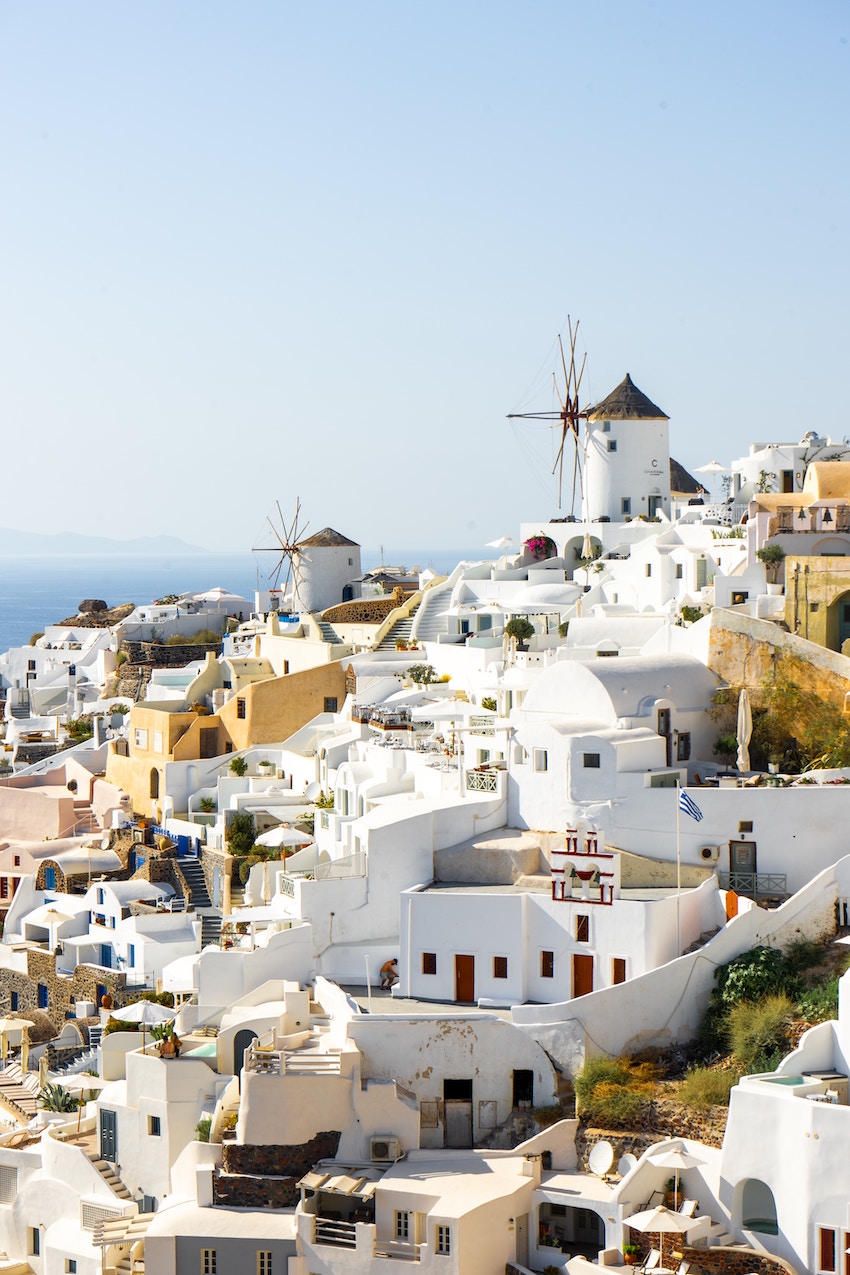 Top 5 Summer Travel Destinations for Students - Santorini, Greece