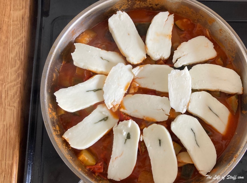 Delicious Mediterranean Tomato and Halloumi Bake Recipe - Ready for the Grill