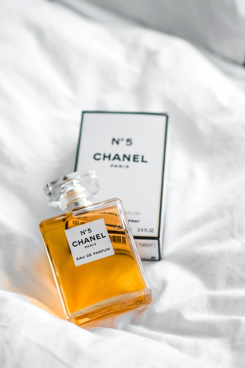Gift Guide Inspo - The 10 Most Famous Perfumes In The World