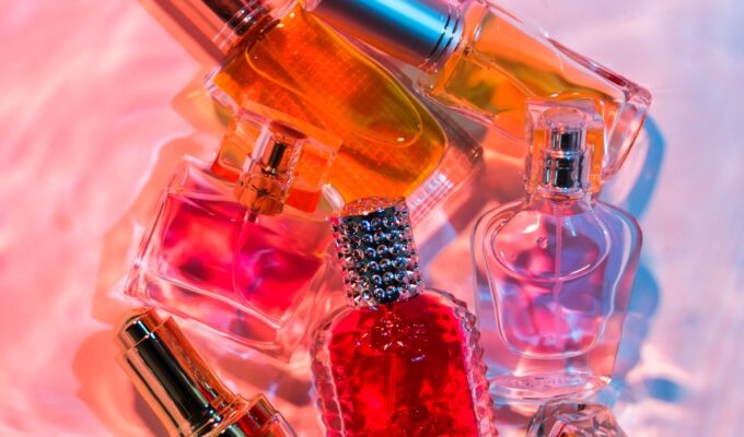 The 10 Most Famous Perfumes in the World - The Life of Stuff