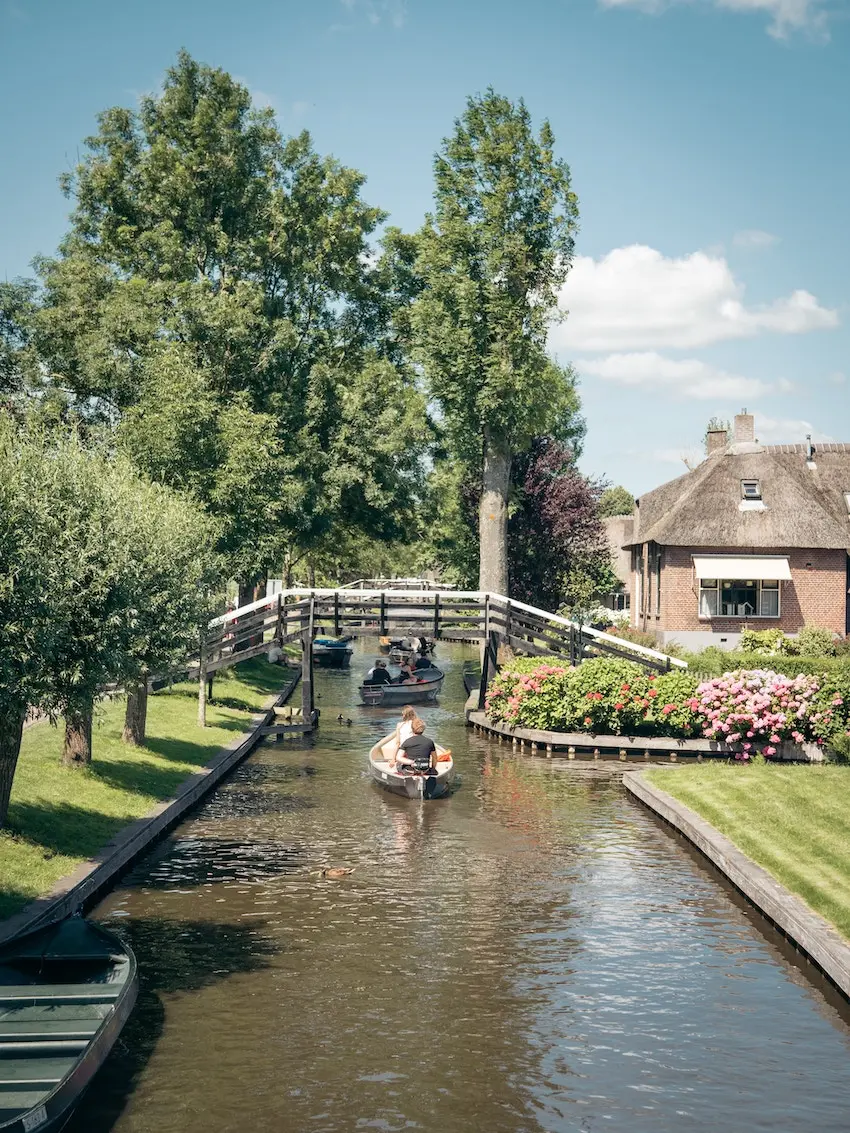 Travel Writer Checklist - 11 Effective Tips for Success - Giethoorn, Netherlands