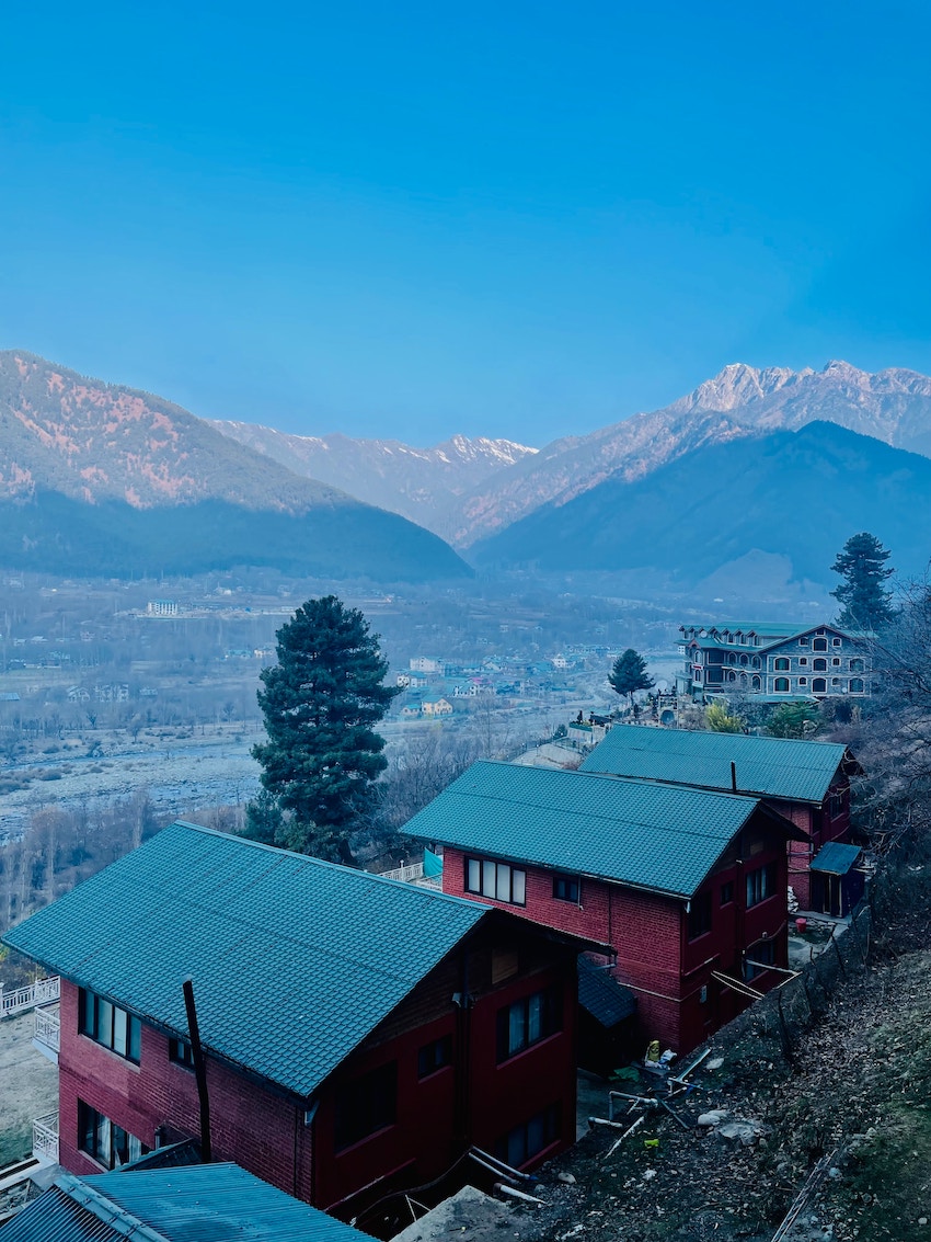 Discover the Charms of Kashmir - A Journey Through 7 Captivating Destinations - Pahalgam